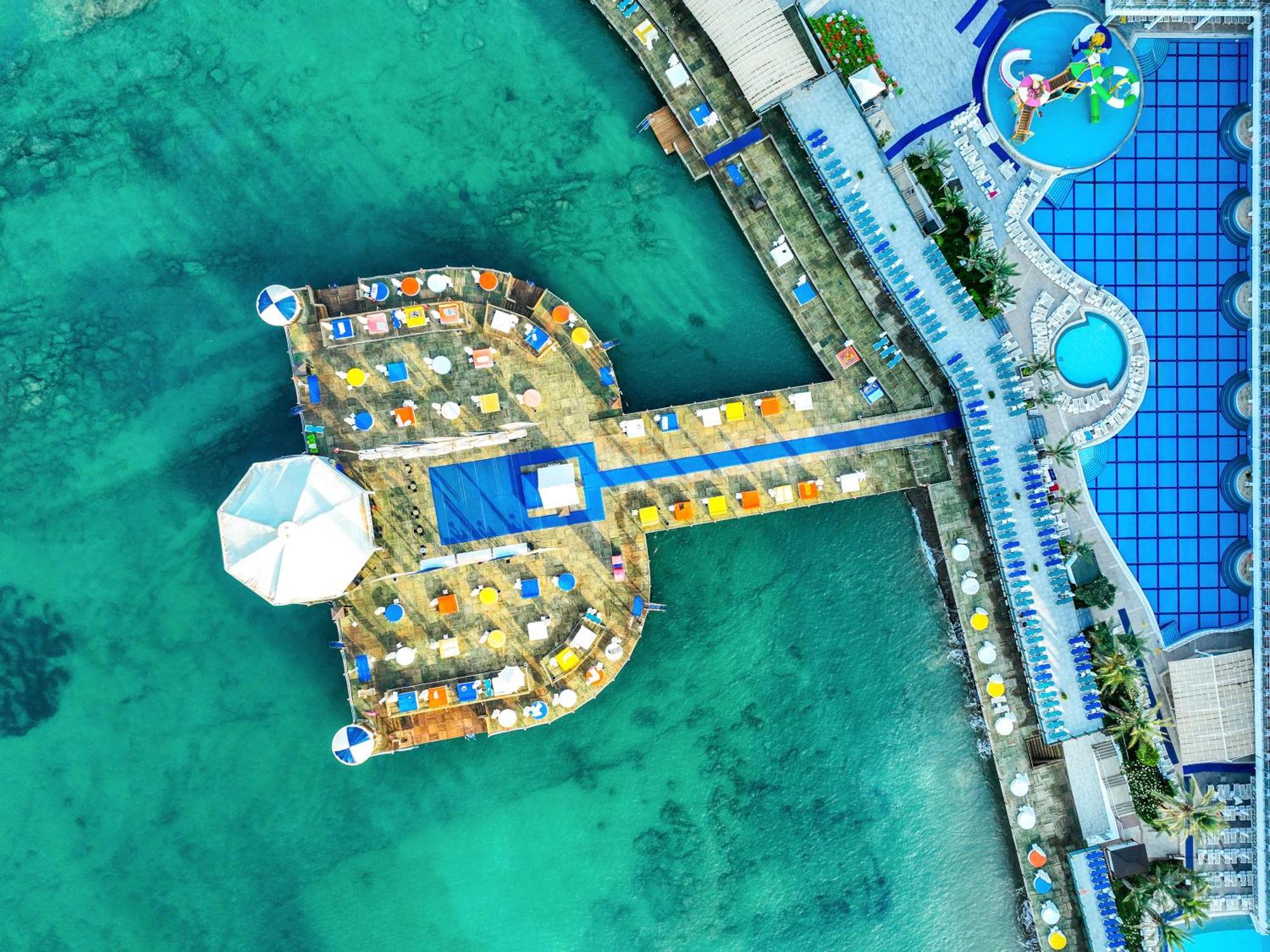 ホテル Orange County アランヤ エクステリア 写真